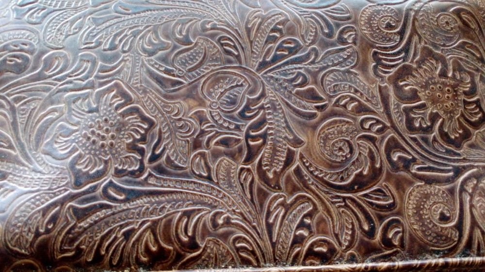 Clutch usada estilo Vintage Mango