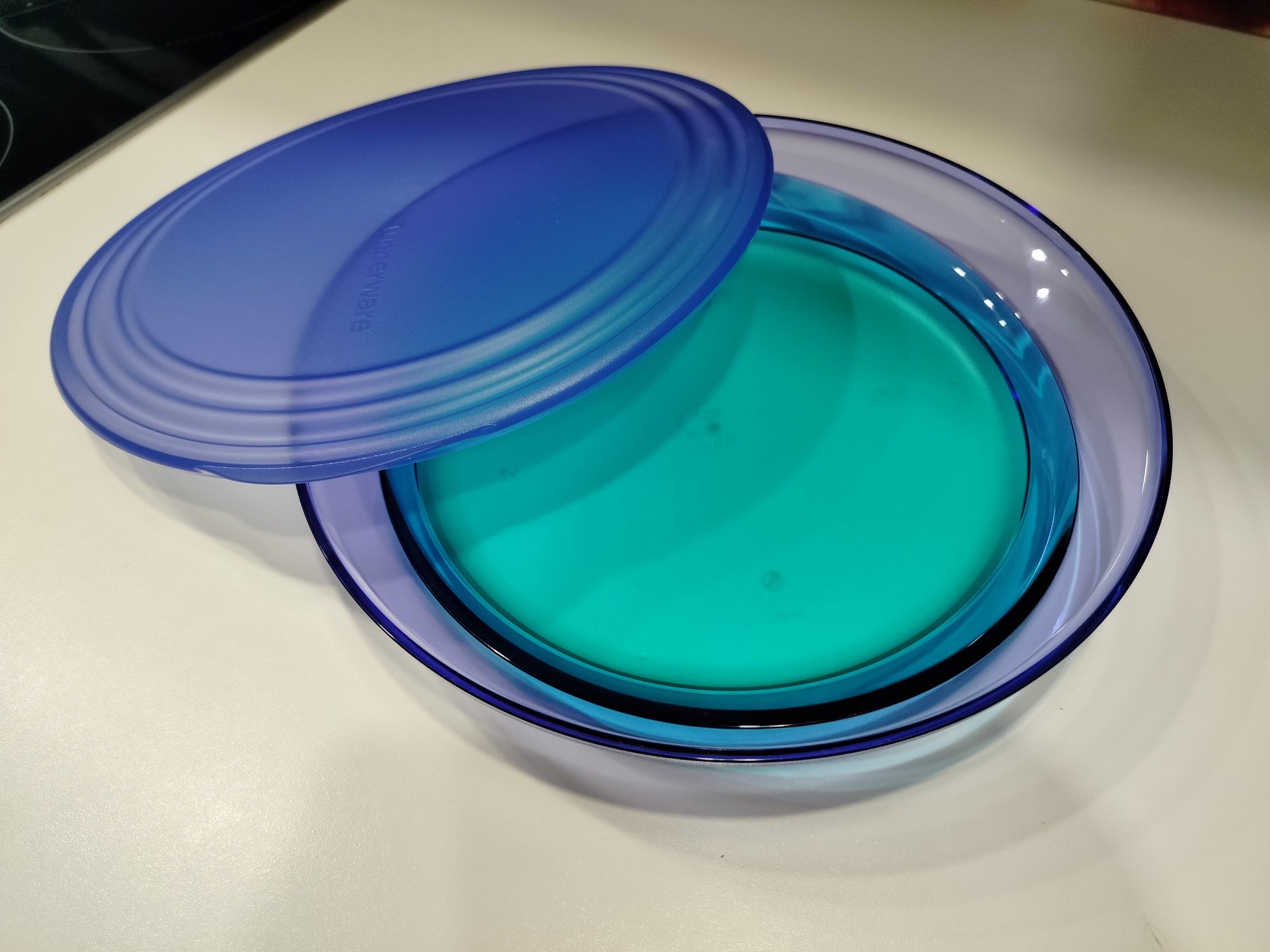 Półmisek pojemnik Tupperware Elegancja z pokrywką 1,5 l