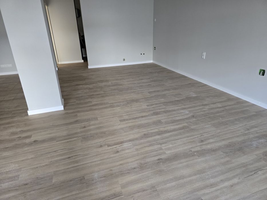 Loja 100m2  creixomil Guimarães