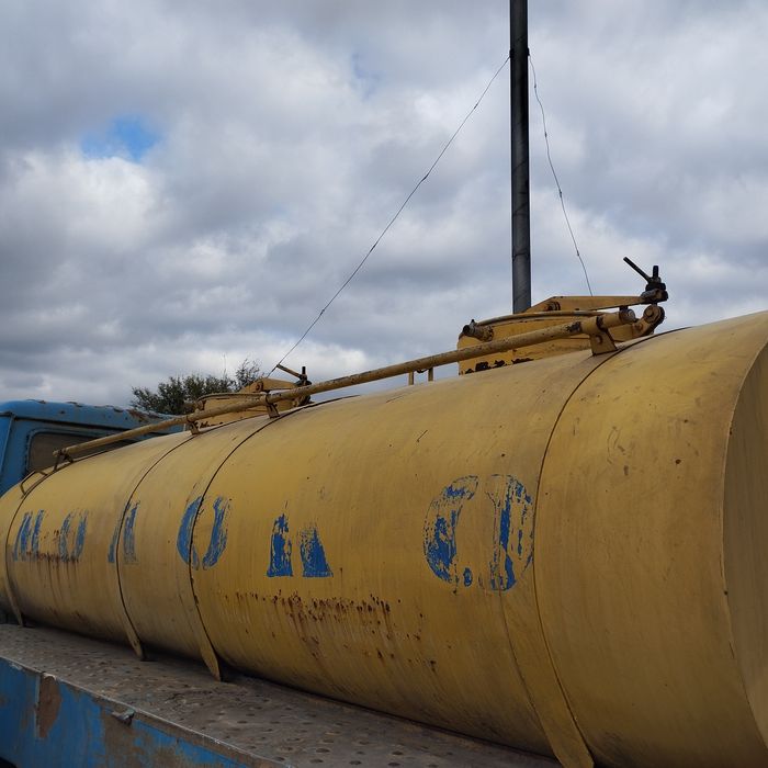 Бочка з молоковоза, бочка під воду