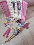 Barbie szafa z akcesoriami plus lalka