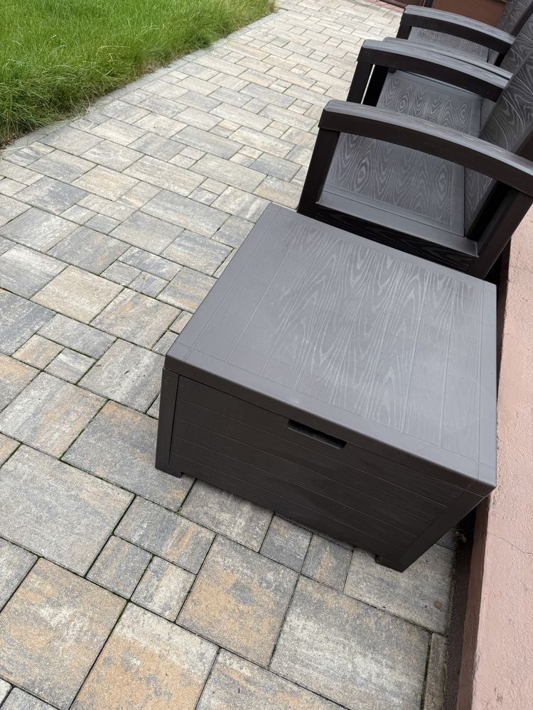 Zestaw ogrodowy sofa dwuosobowa plus dwa fotele stolik