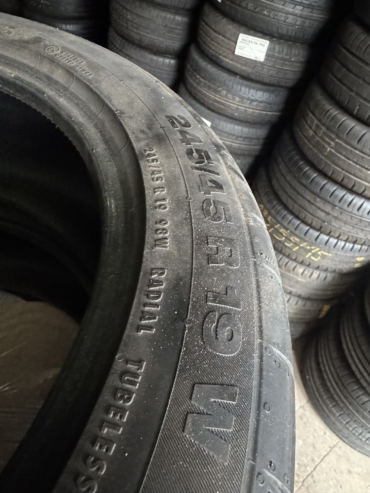 2 sztuki opon letnich 245/45/19 CONTINENTAL Używane F-Vat