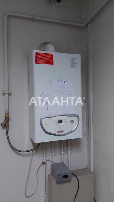 Магазин, офіс, аптека, салон, клініка -  110 м2 в Центрі