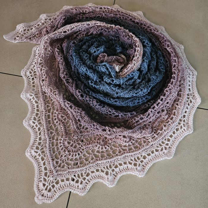 Chusta robiona na szydełku rękodzieło Handmade idealna na prezent