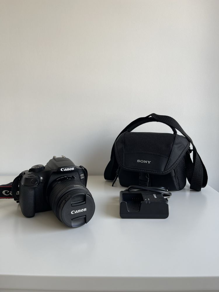 Canon EOS 1300d + lente canon EFS 18-55mm f/3.5-5.6 III