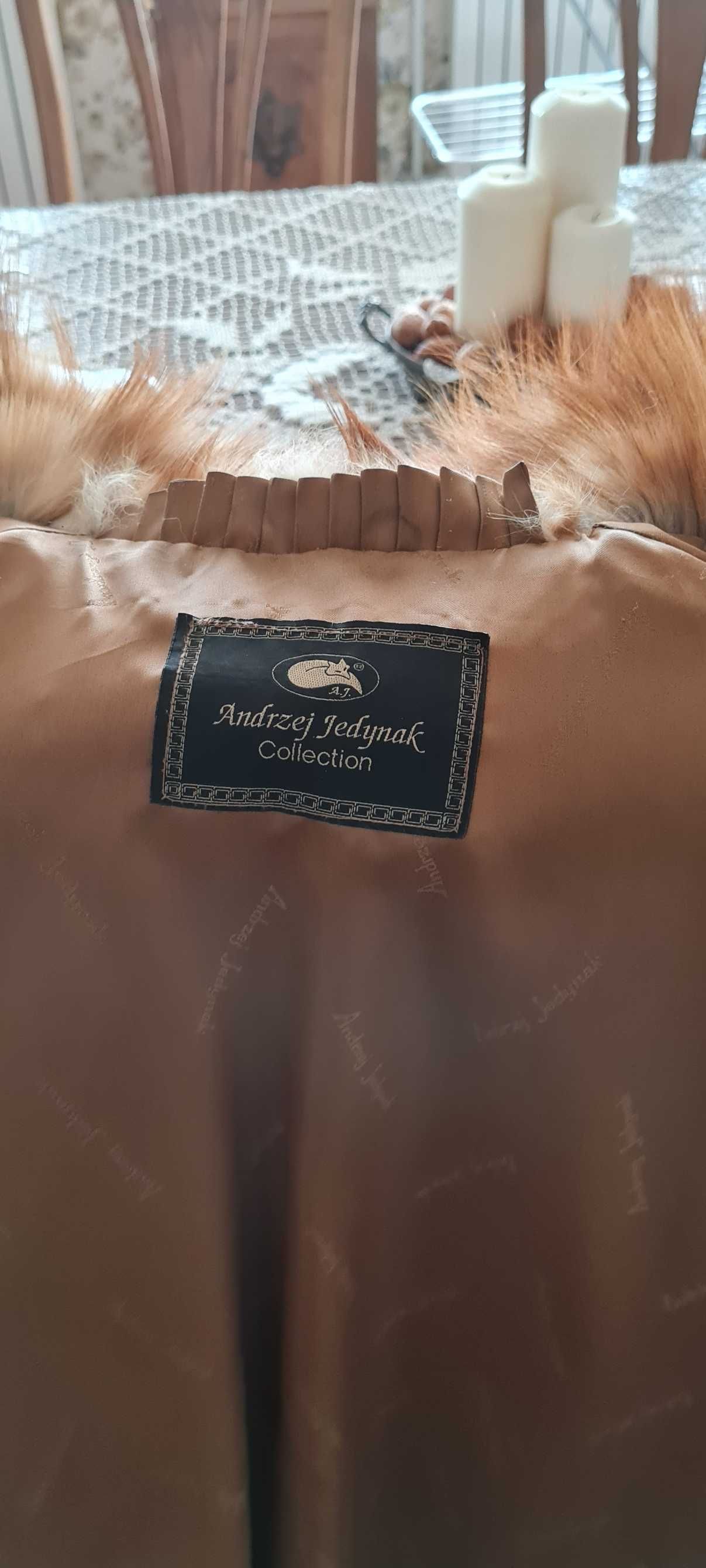 Futro z naturalnych lisów