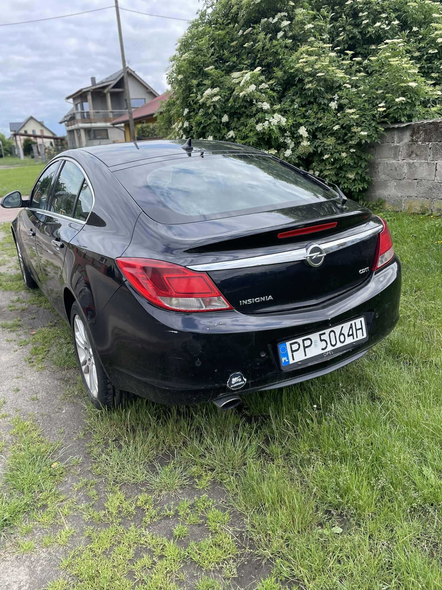 Opel Insignia uszkodzony silnik 2.0 cdti