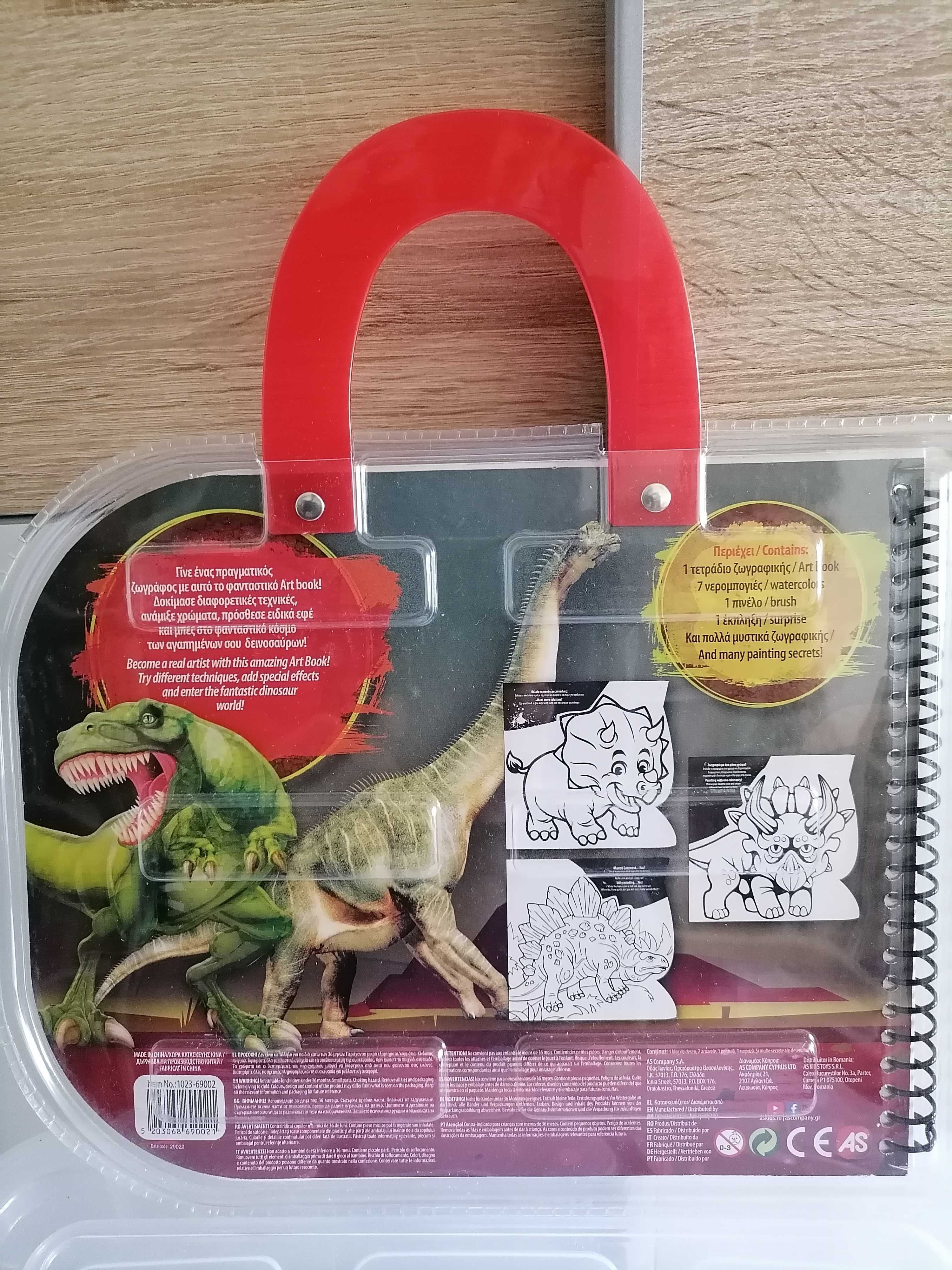 Livros de atividades PJ Masks, dinossauros, et al.