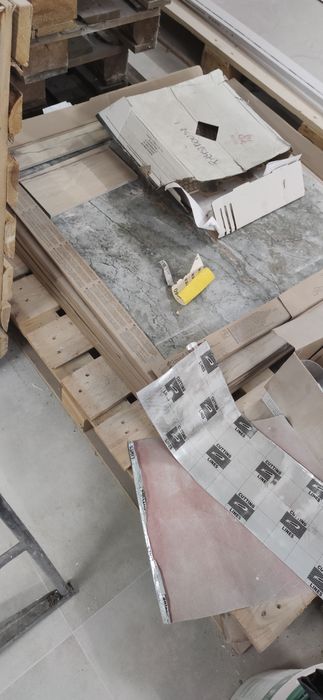 Płytki Opoczno Essential Grey Polished 80 x 80 cm