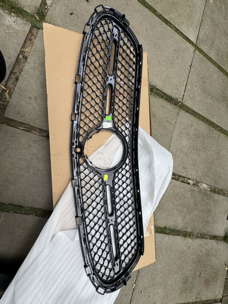 Gril atrapa merceded glc 254 oryginalny