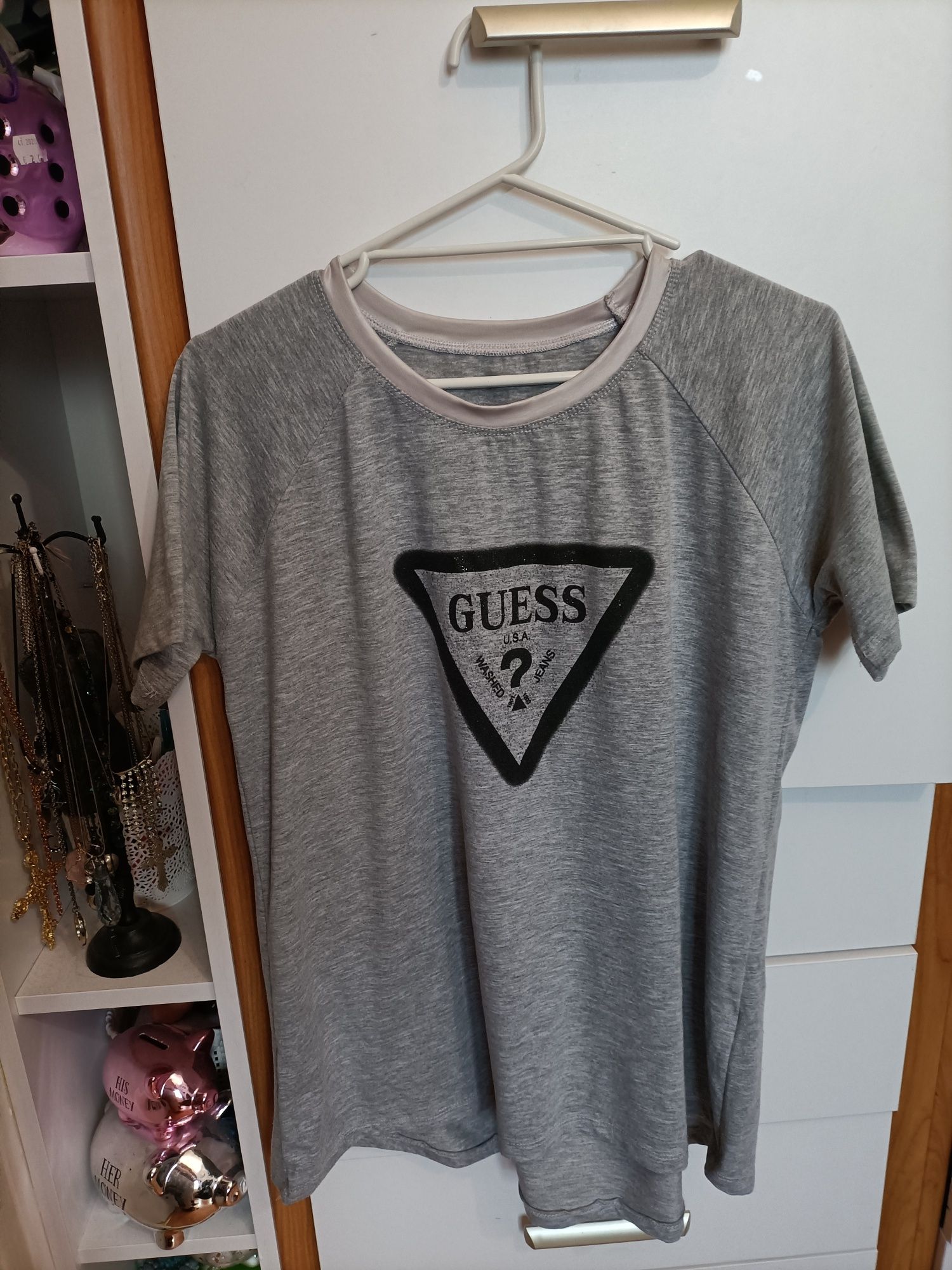 Szary t-shirt guess