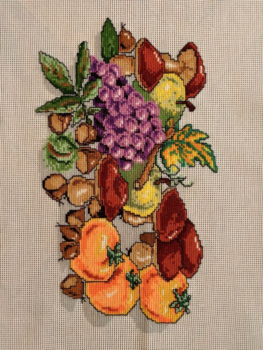 Продам картини вишиті хрестиком