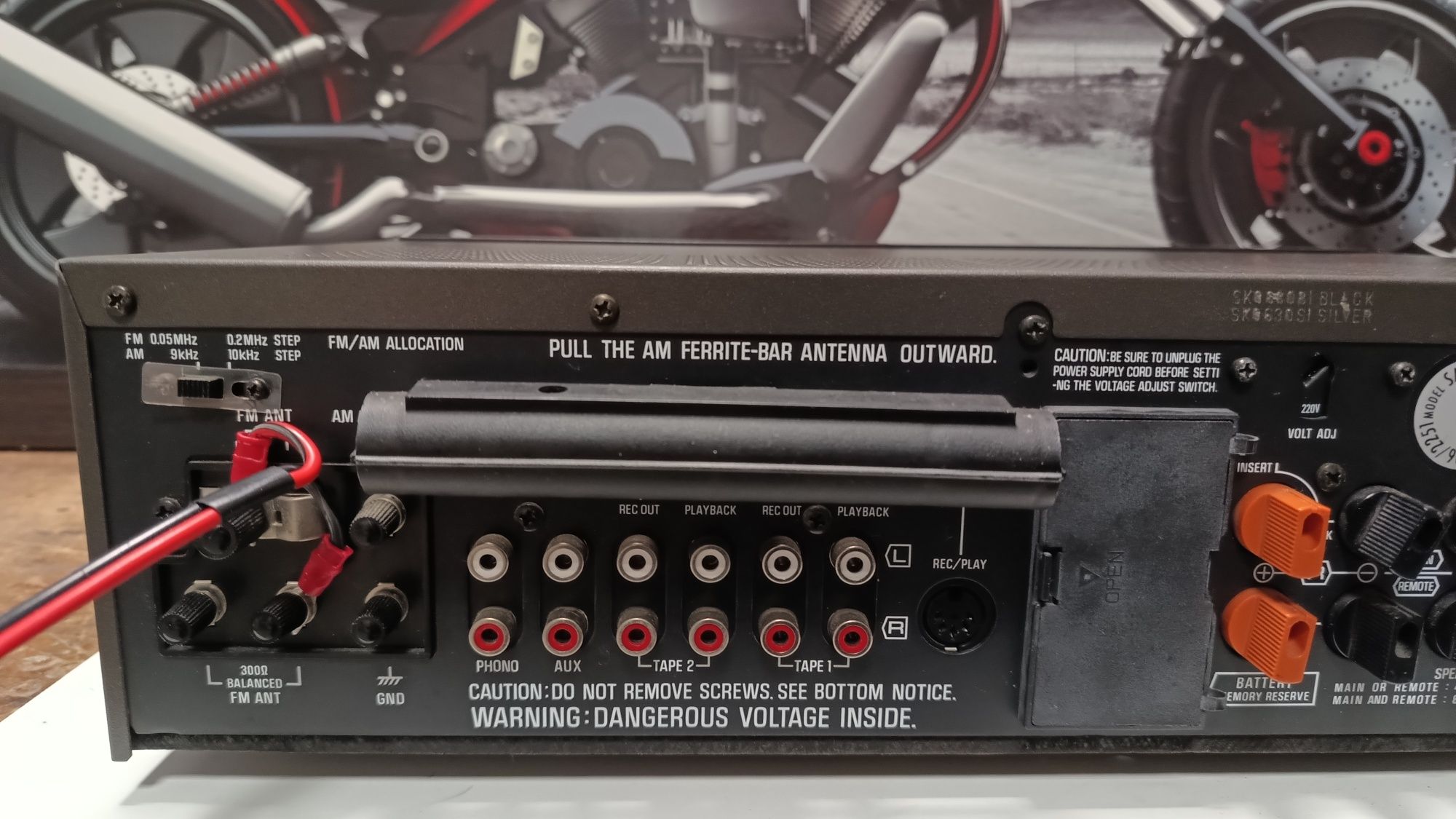Amplituner vintage Technics model SA-222