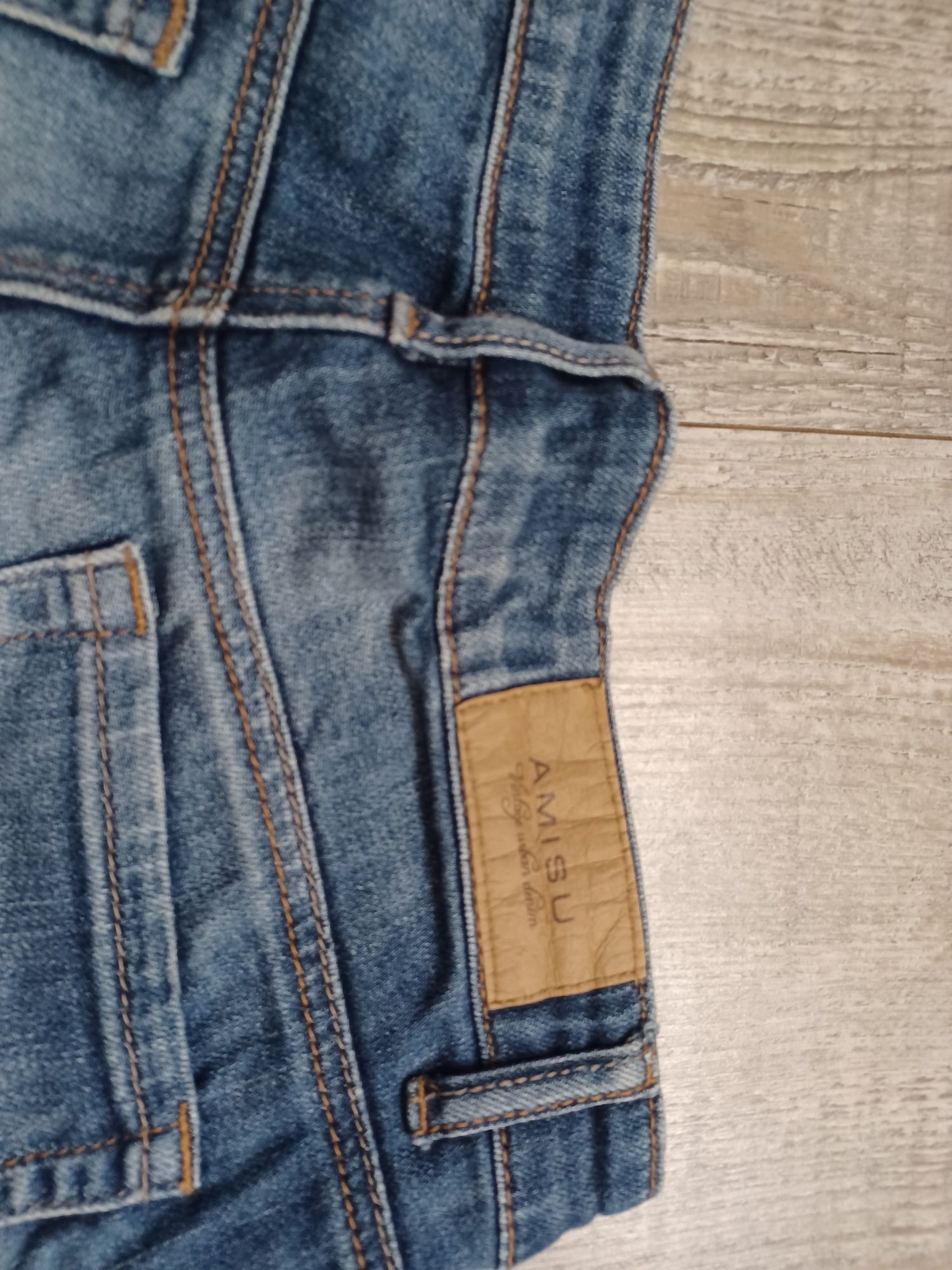 Krótkie spodenki jeansowe 34\36 new yorker