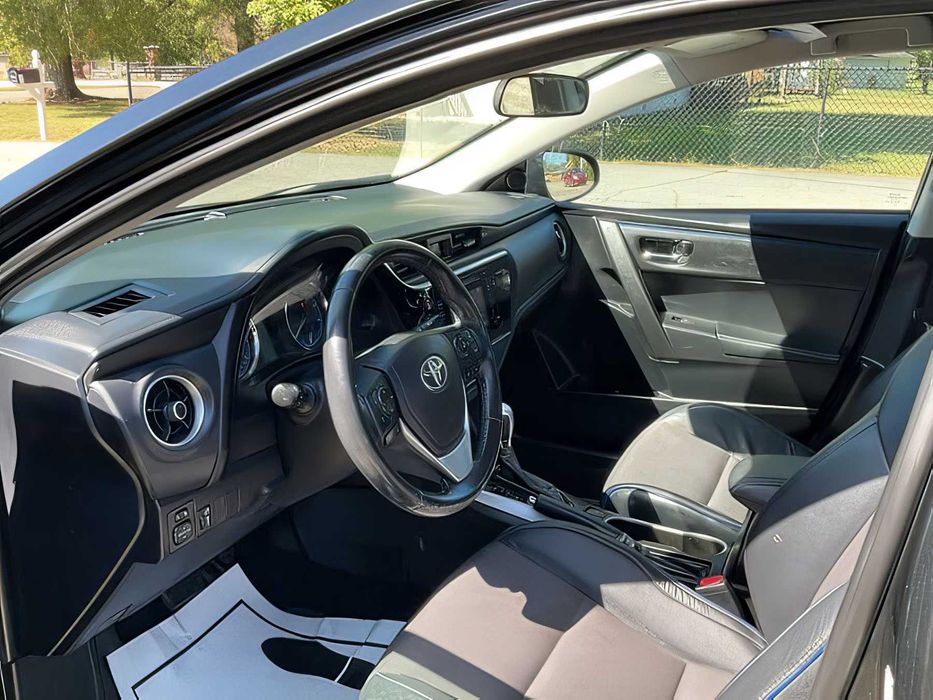 Toyota Corolla      2017