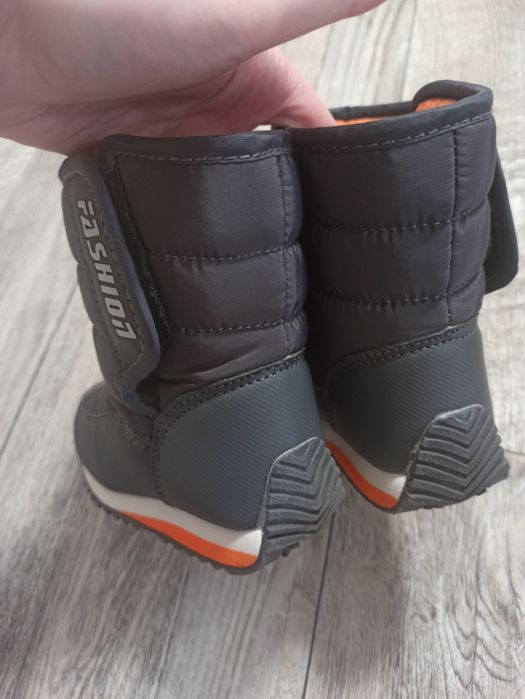 Зимове взуття сапожки термодутики