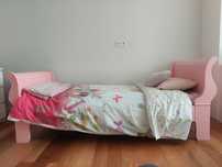 Cama cor de rosa