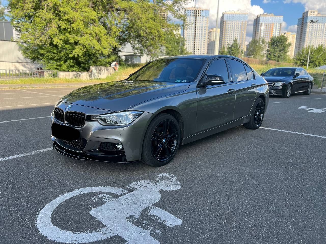 BMW 330 2016 2.0 бензин