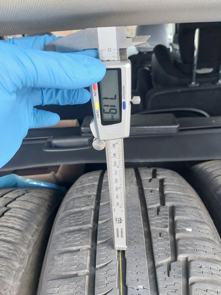 Opony Nokian 235 55 r17 XL Zimowe 6-7mm