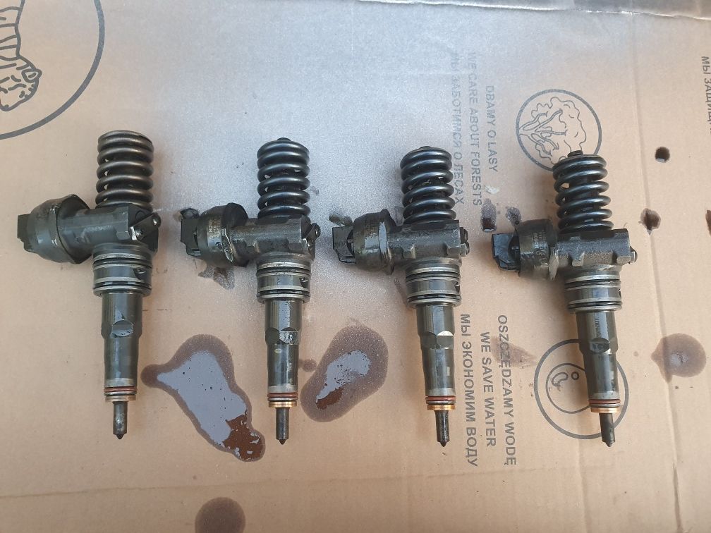 Pompowtryskiwacze BA 1.9 TDI komplet