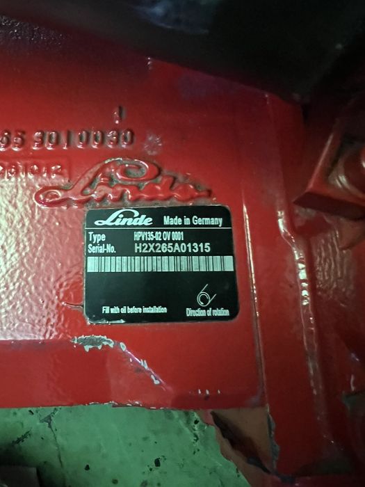 Гідравлічний насос Linde HPV135-02 OV 0001.