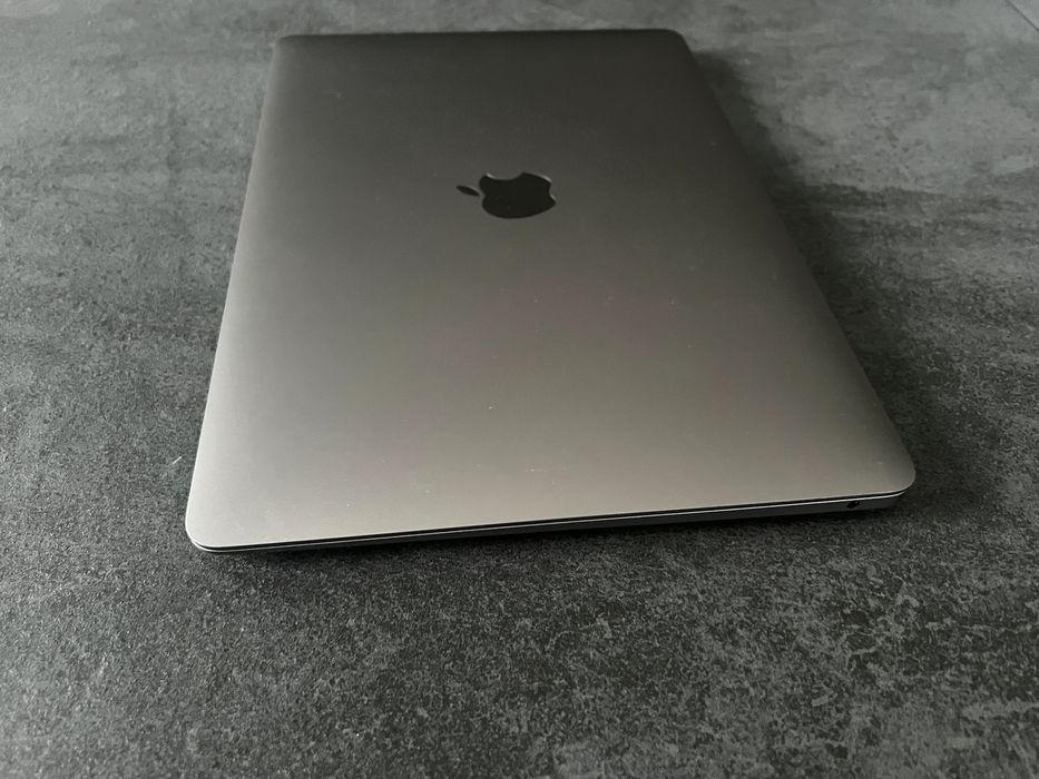 MacBook Air M1 2021 • 512GB SSD • Space Gray