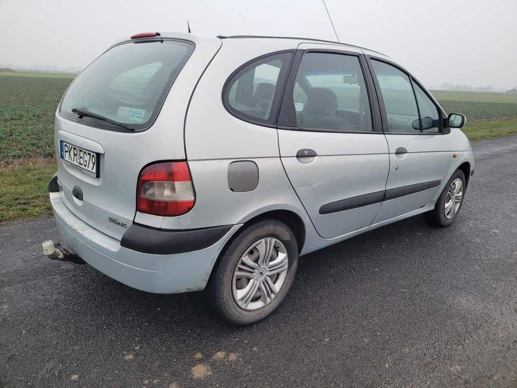 Sprzedam scenica 1.9 dci klima