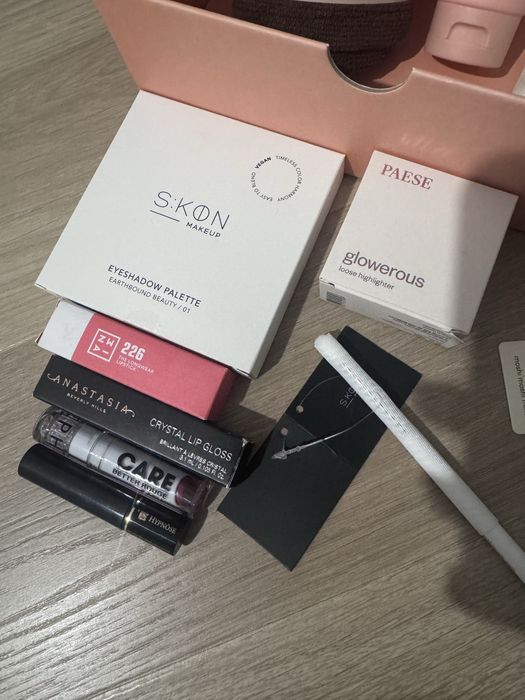 Zestaw kosmetyków box idealny prezent, nowe!