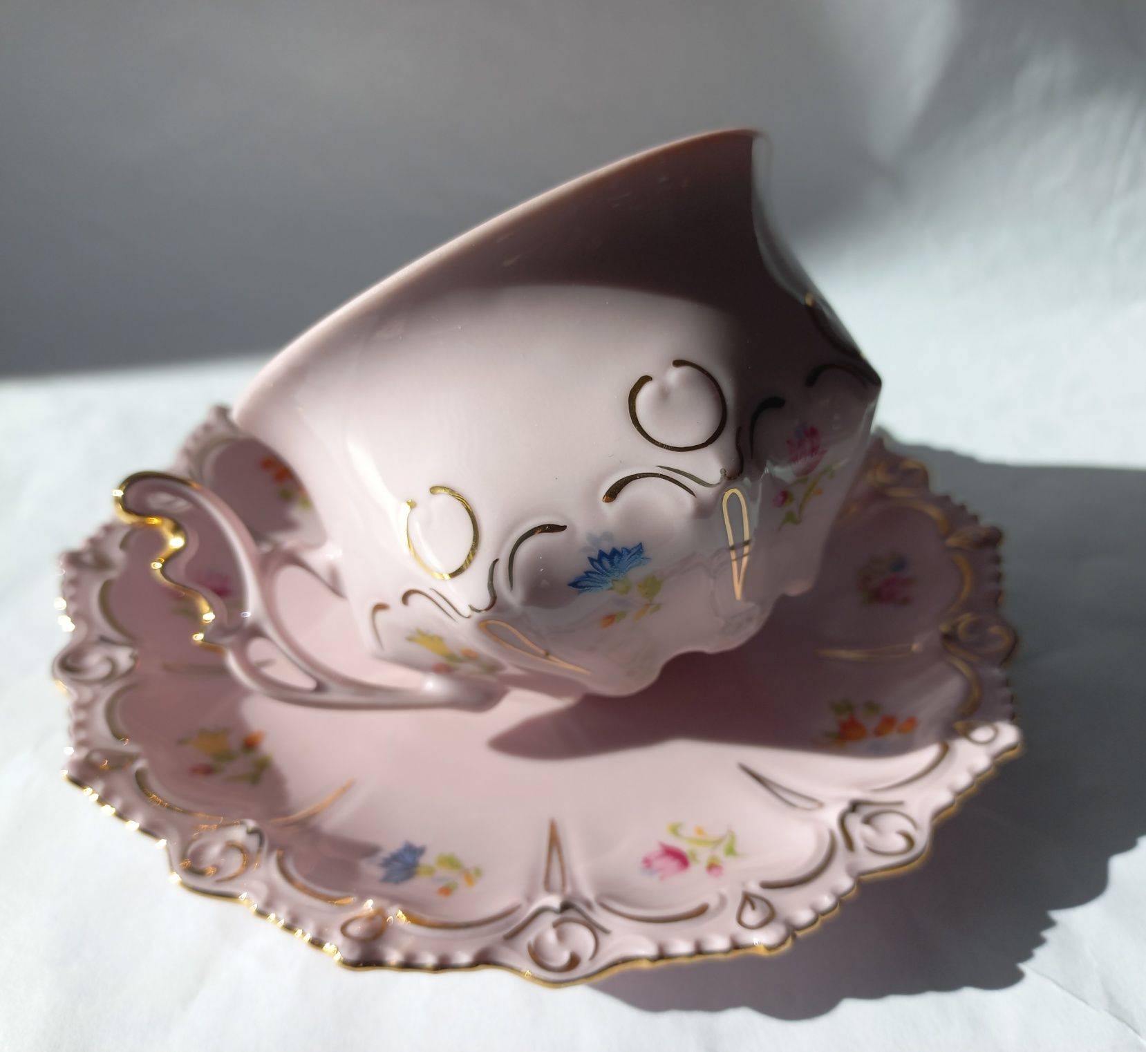Filiżanka różowa porcelana Chodov