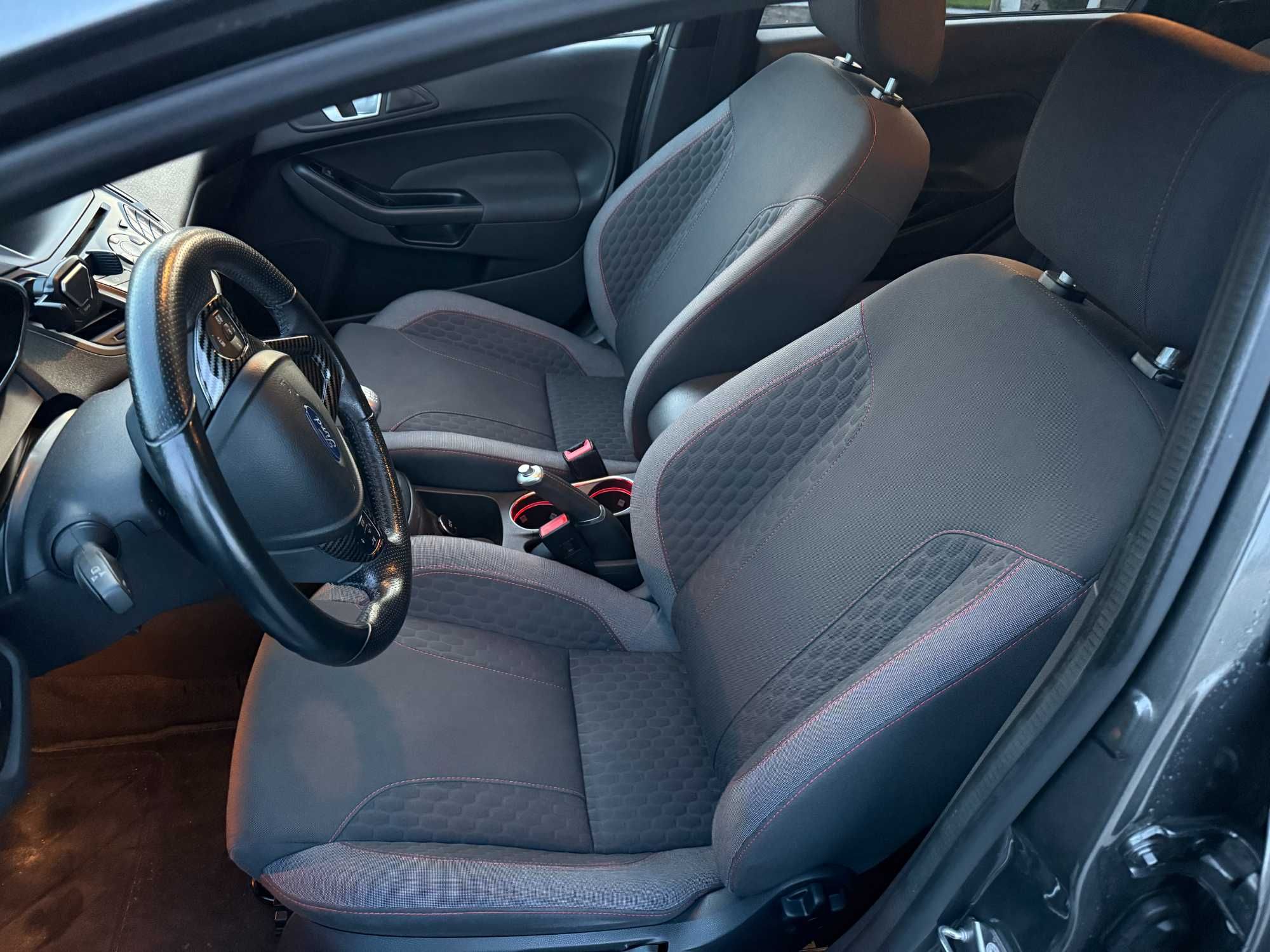 Sprzedam Ford Fiesta MK7 ST-LINE