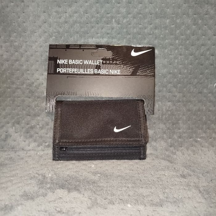 Без предплати Гаманець Nike