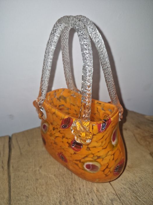 Torebka , wazonik Murano. Stan idealny.