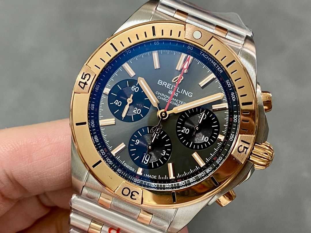 Breitling Chronomat 42mm