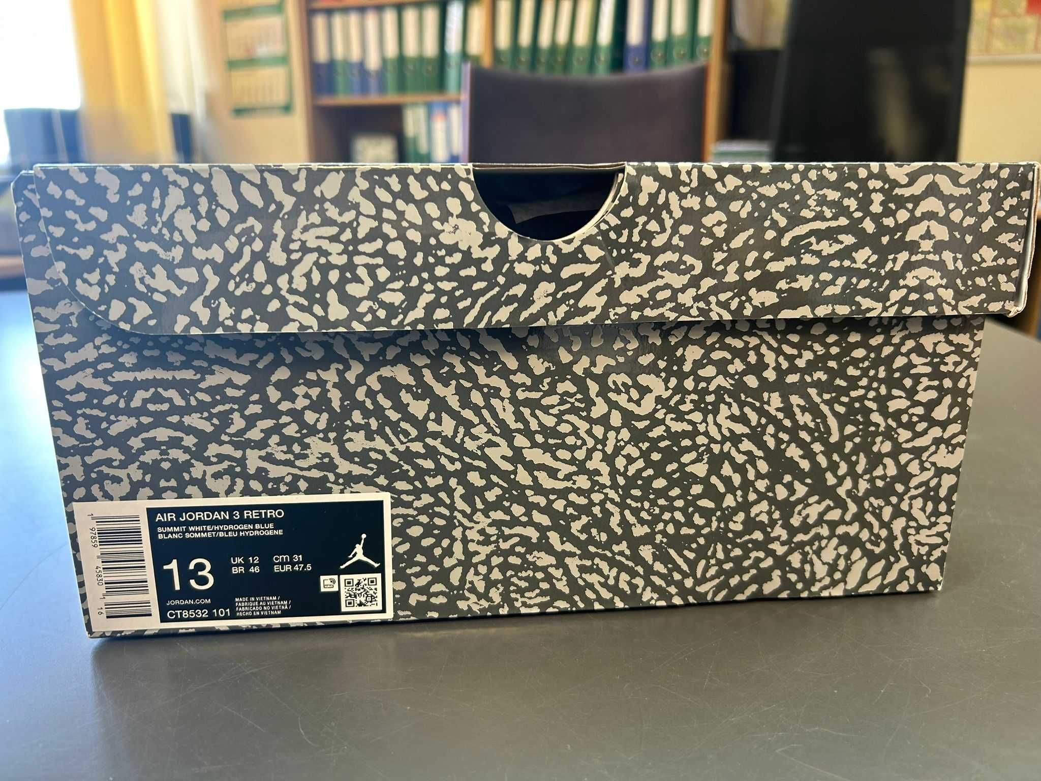 Air Jordan 3 Retro "Lucky Shorts"