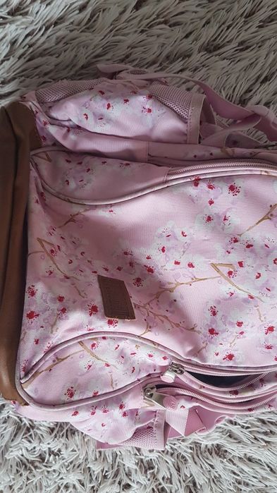 ST.RIGHTśliczny  plecak szkolny duży pojemny