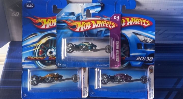 Conjunto 3 - Hammer Sled hot wheels