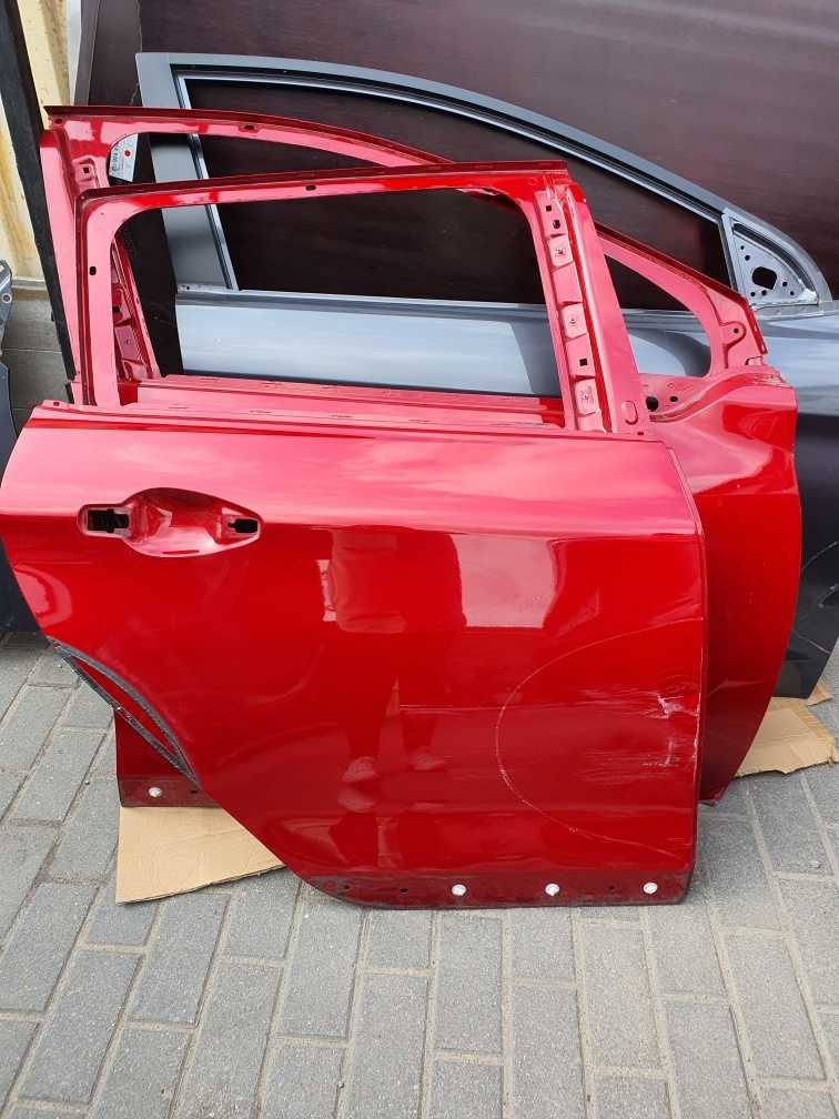 Drzwi prawe tył Peugeot 2008