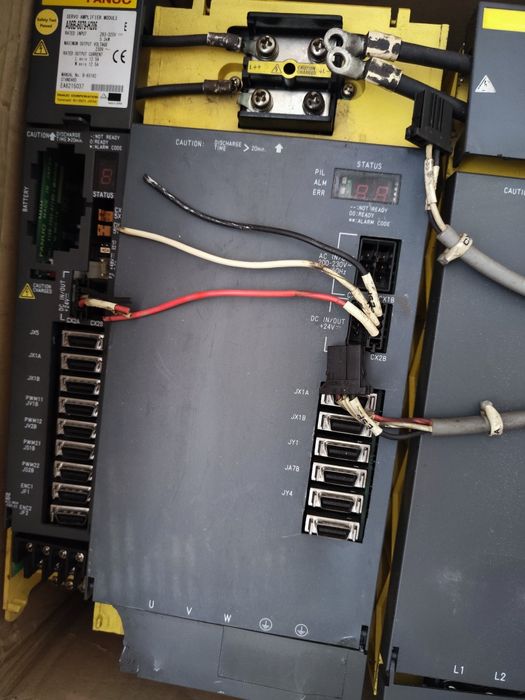 Zasilacz Fanuc falownik wrzeciona A06B 6082 h215 h512
A16B-6087-H115
S