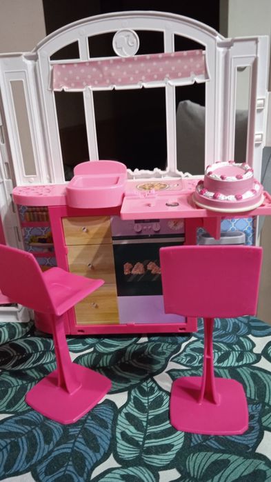 Domek przenośny składany dla lalki barbi