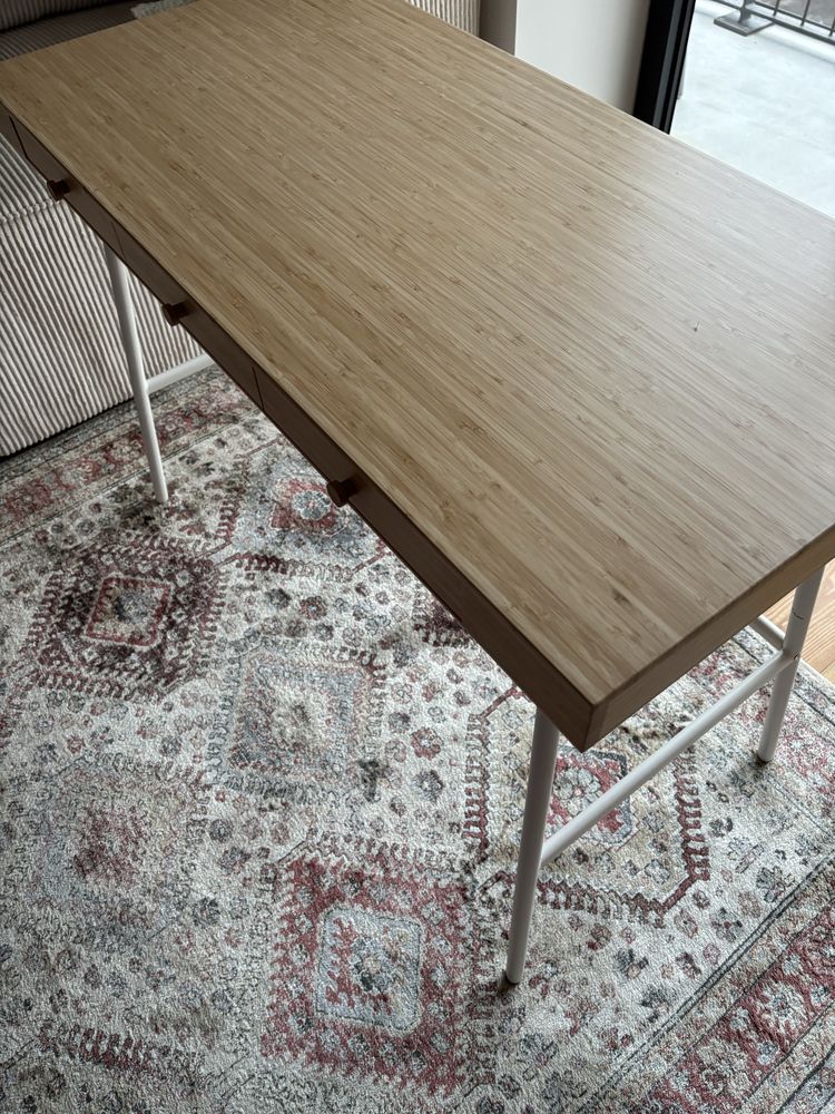 Secretaria IKEA com 3 gavetas