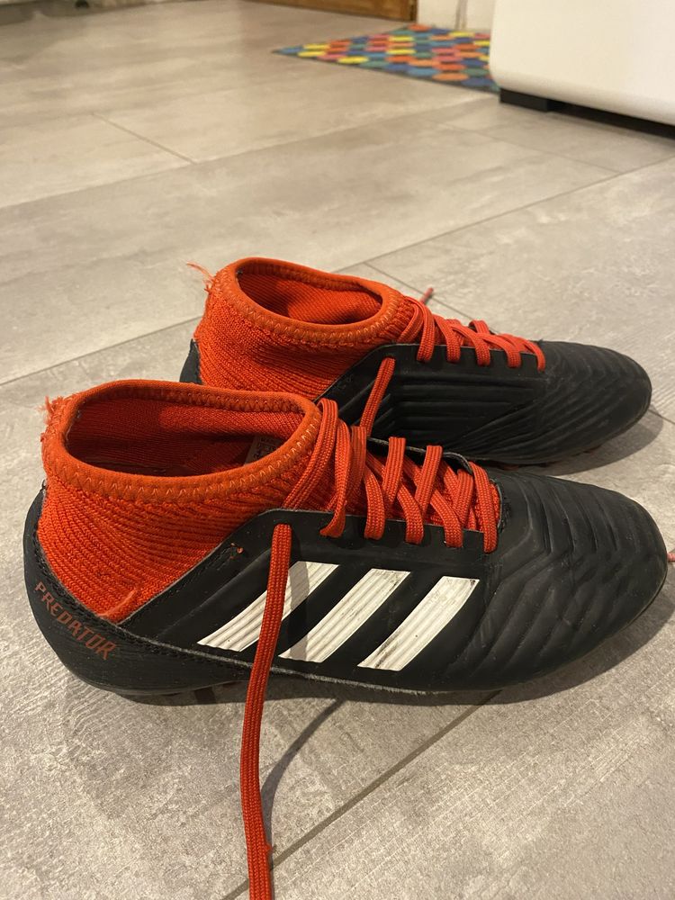 Buty piłkarskie korki chłopięce Adidas, rozm. 36, stan bdb