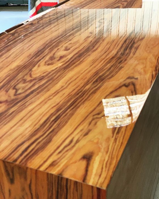 Aparador pau ferro alto brilho