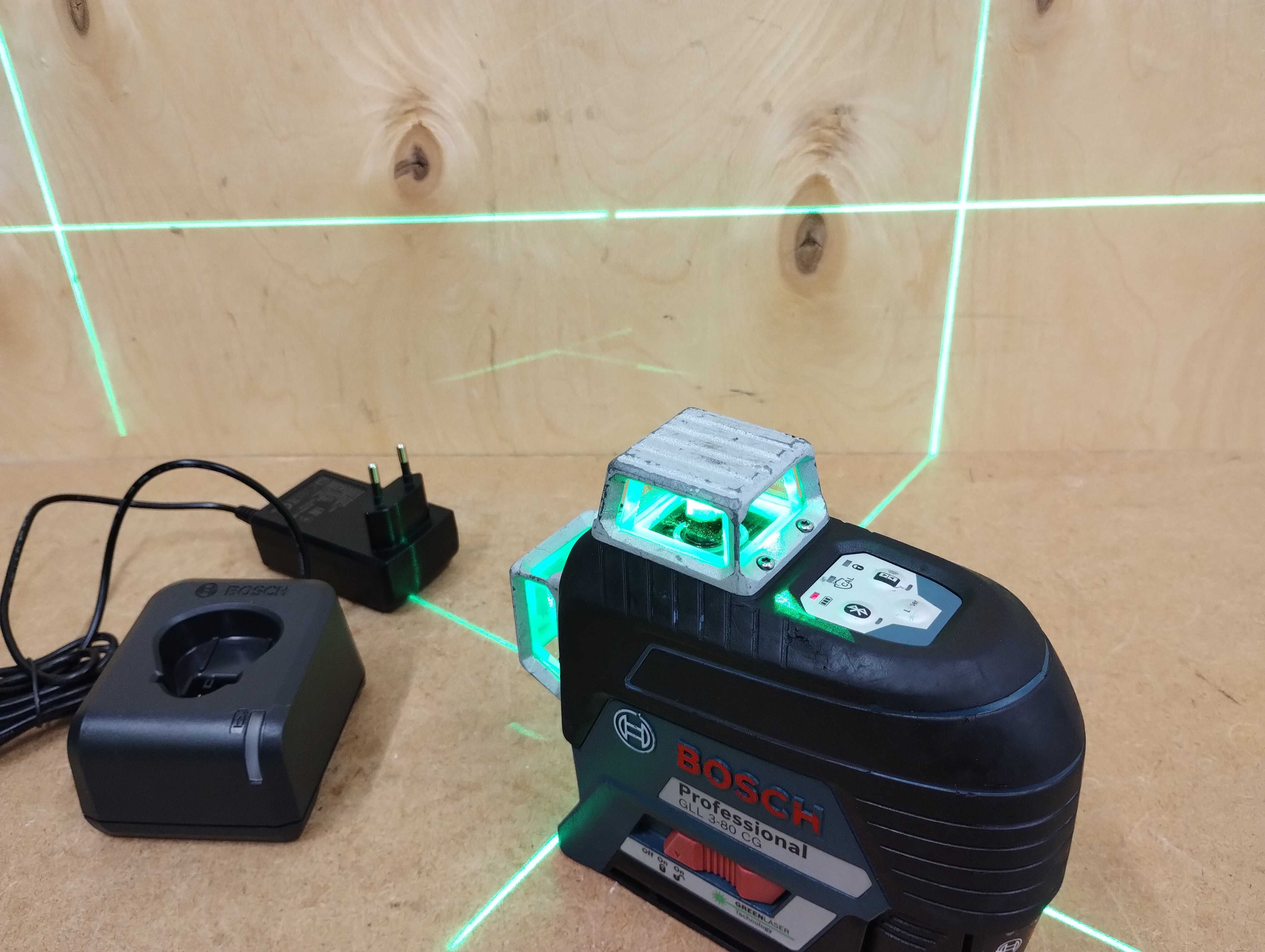 Laser liniowy krzyżowy Bosch GLL 3-80 CG 360° zielony