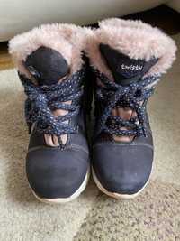 Buty na zimę dla dziewczynki