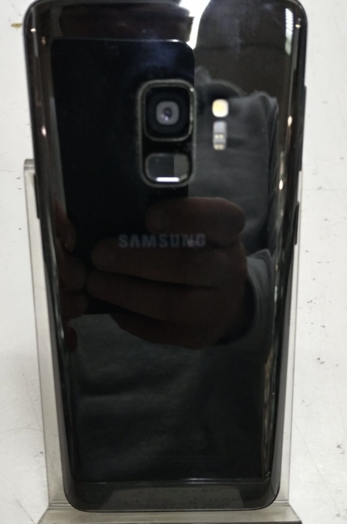 Телефон Samsung S9 4Gb/64Gb