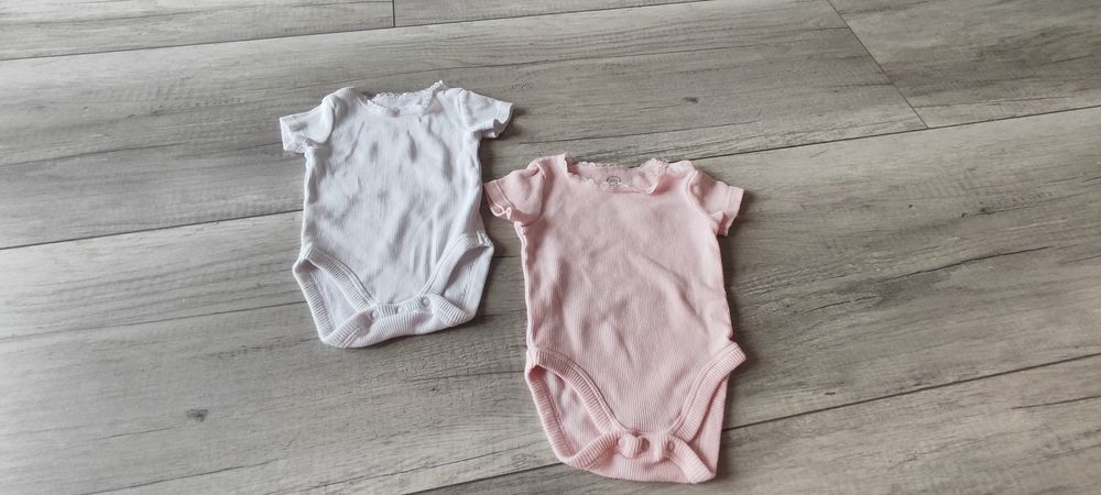 Paka ubrań dziewczynka 62 cm.