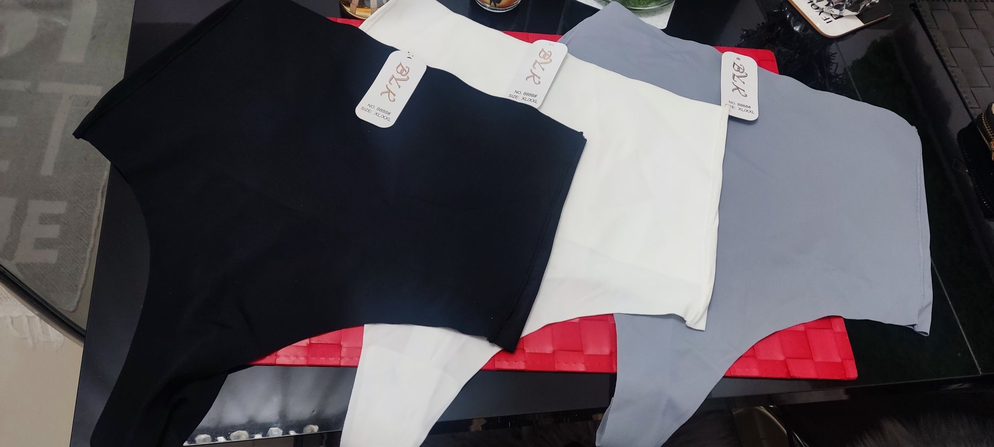 Stringi modelujące wysoki stan 3 pak