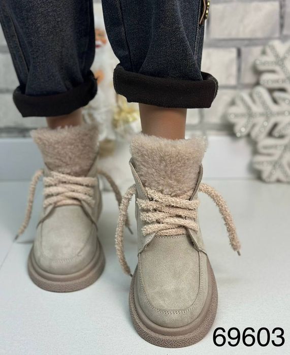 Жіночі шкіряні зимові черевики в кольорах