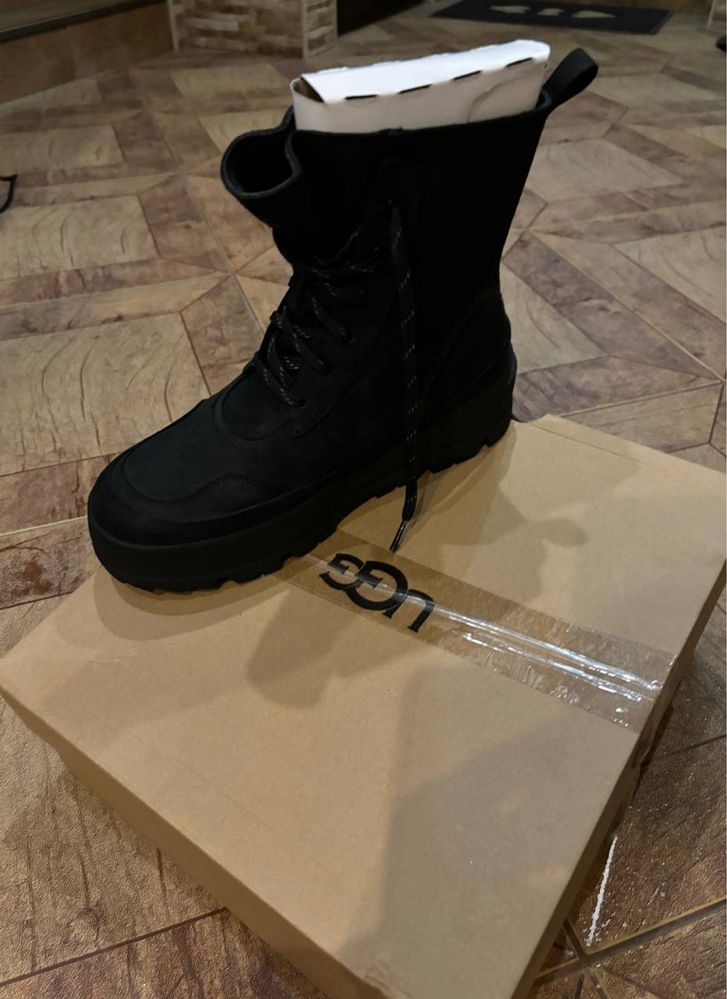 Ugg оригінал з США 40 розмір нові 27 см. устілка